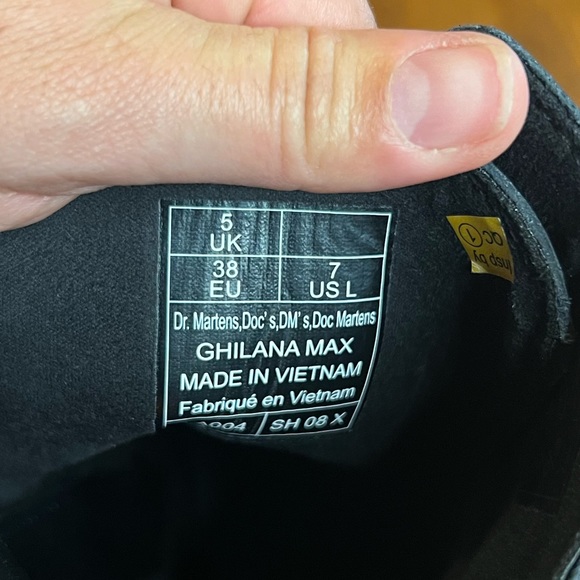 Dr Martens Ghilana Max Distressed Patent Leather Platform Boots *NEW* - Picture 9 of 12